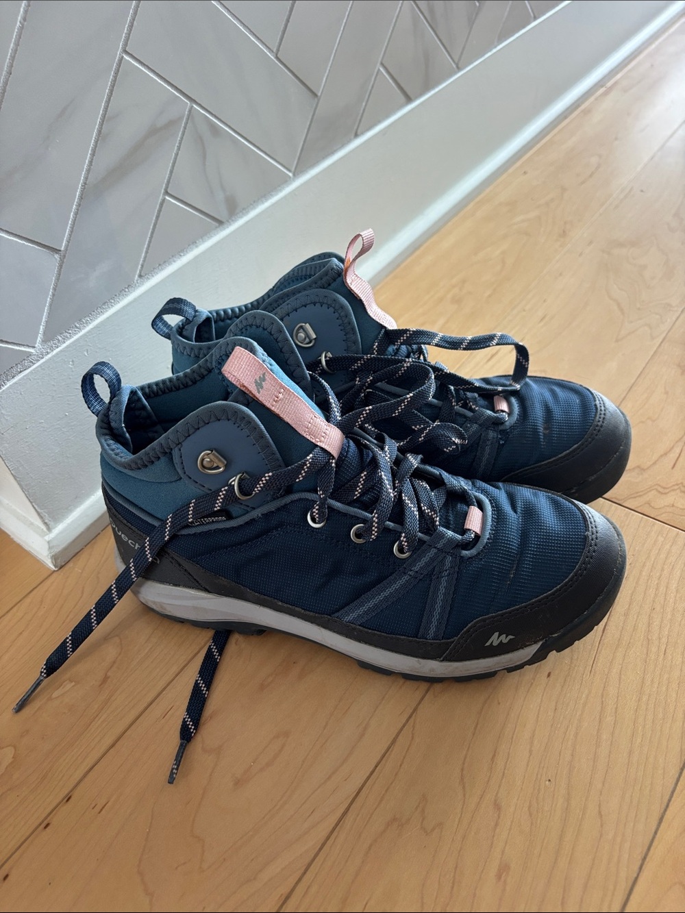 Décathlon Women's Navy Blue Outdoor Hiking Sneakers with Pink Accents